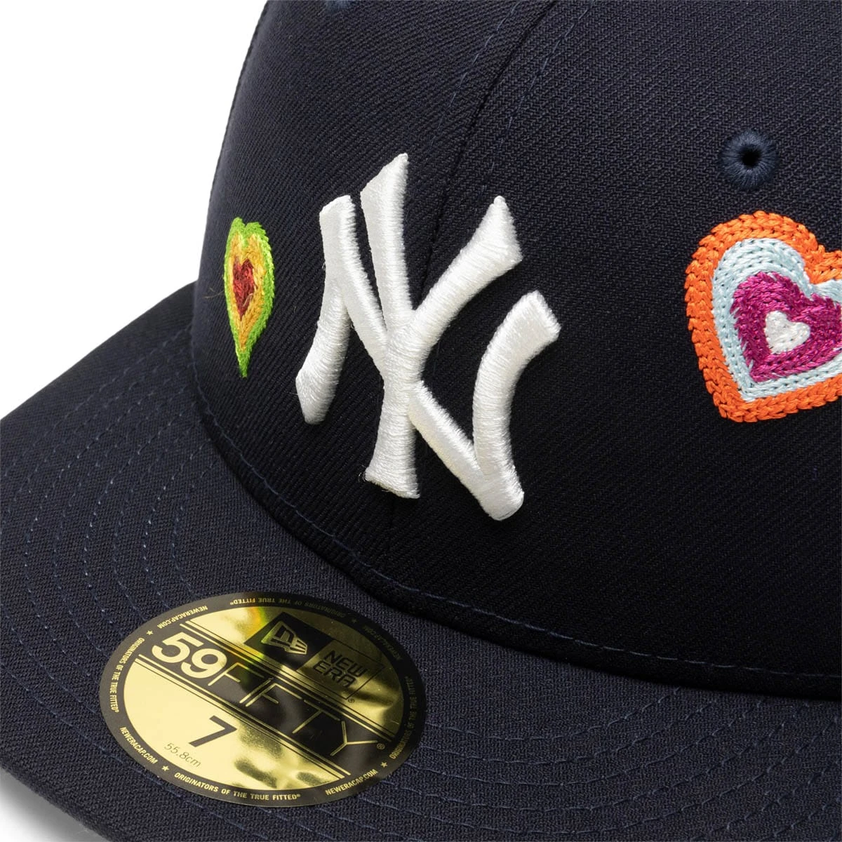 NEW ERA 59FIFTY NY YANKEES CHAIN STITCH HEART FITTED CAP 6 NEW ERA 59FIFTY NY YANKEES CHAIN STITCH HEART FITTED CAP - Image 4